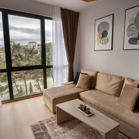 Lina - Pg, Moraca River Apartment 波德戈里察 外观 照片